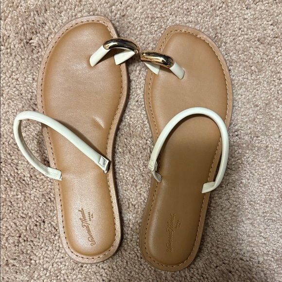Universal Thread Shoes - Universal Threads Sandals